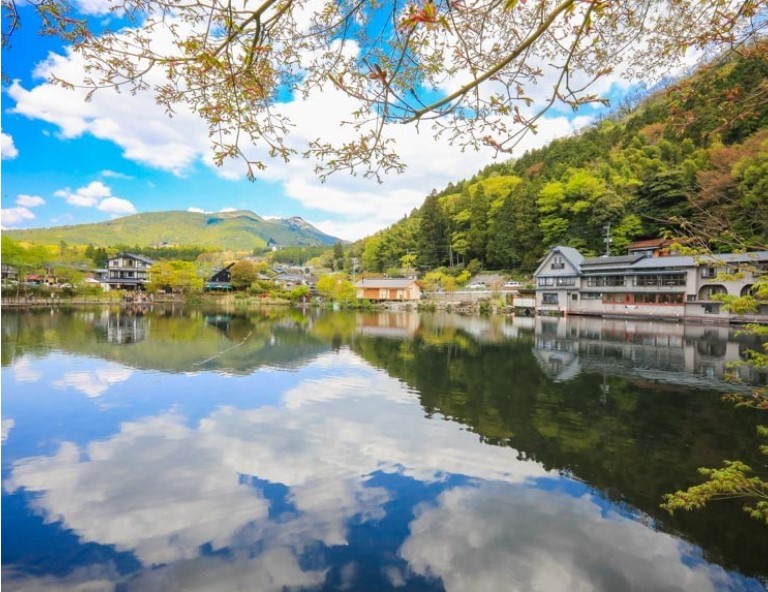 【享趣九州】陶瓷大鳥居．百年陶瓷小鎮．童話湯布院．最美空中纜車．草千里 5天