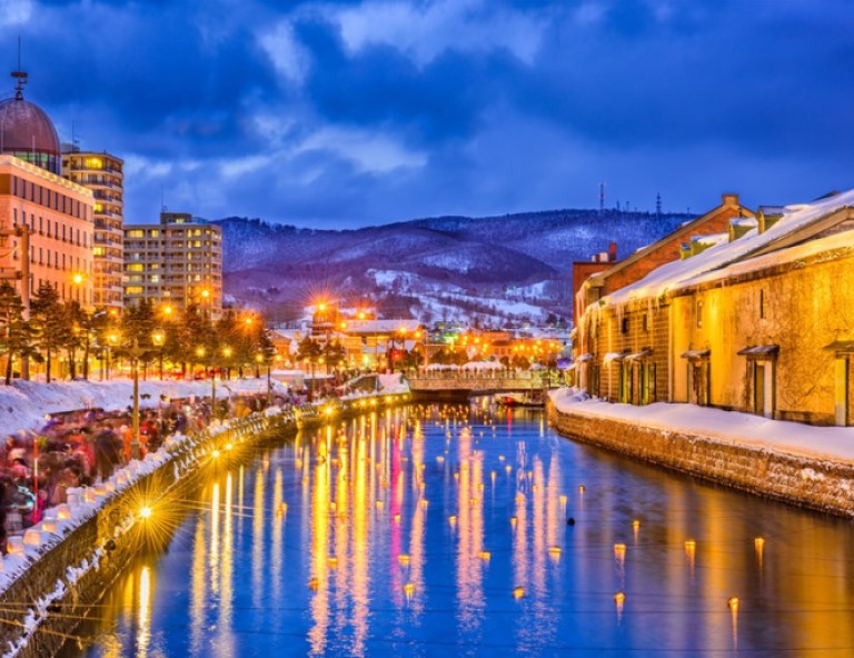【北海道浪漫遊】函館夜景．可愛企鵝漫步．小樽運河．金森倉庫群．雙溫泉5天