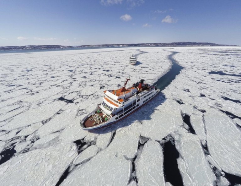 【北海道冰雪派對】破冰船．摩周湖．冰屋酒吧．萌狐狸x丹頂鶴．小樽．三溫泉５天