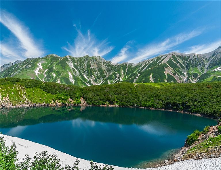 【星遊北陸】立山黑部．最美火山湖．上高地．童話合掌村．兼六園．飛驒小京都 5天
