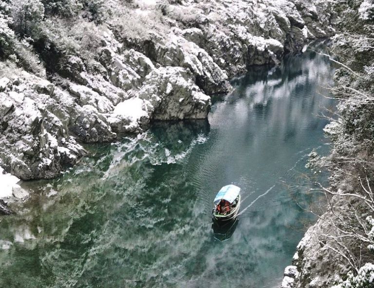 【四國冬限定】仁淀川屋形船．別子銅山鐵道．大步危峽谷．松浦酒造．道後溫泉5天