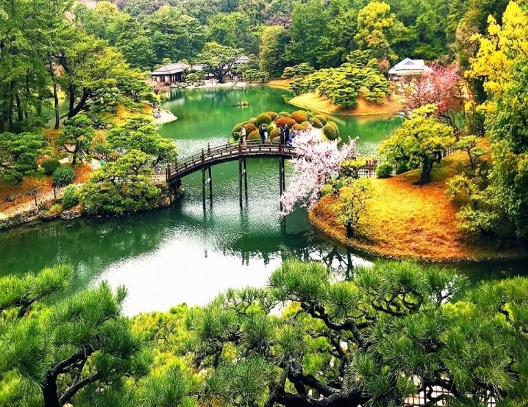 【璀璨四國】仁淀川屋形船．鰹魚炙燒X烏龍麵體驗．金刀比羅宮．松山城．溫泉5天