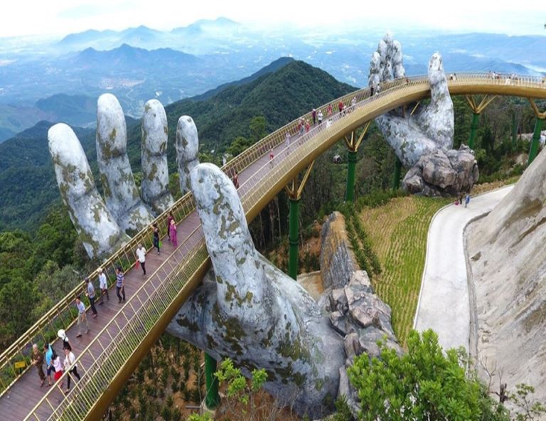 【駿馬迎春~越南峴港賀歲5天】迦南．會安古鎮+夜遊+燈籠．巴拿山纜車．黃金佛手．龍蝦海鮮．全程5星無購物