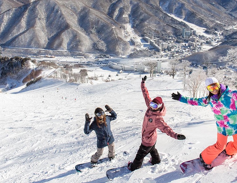 【日本瘋滑雪】新潟苗場王子滑雪團 5天