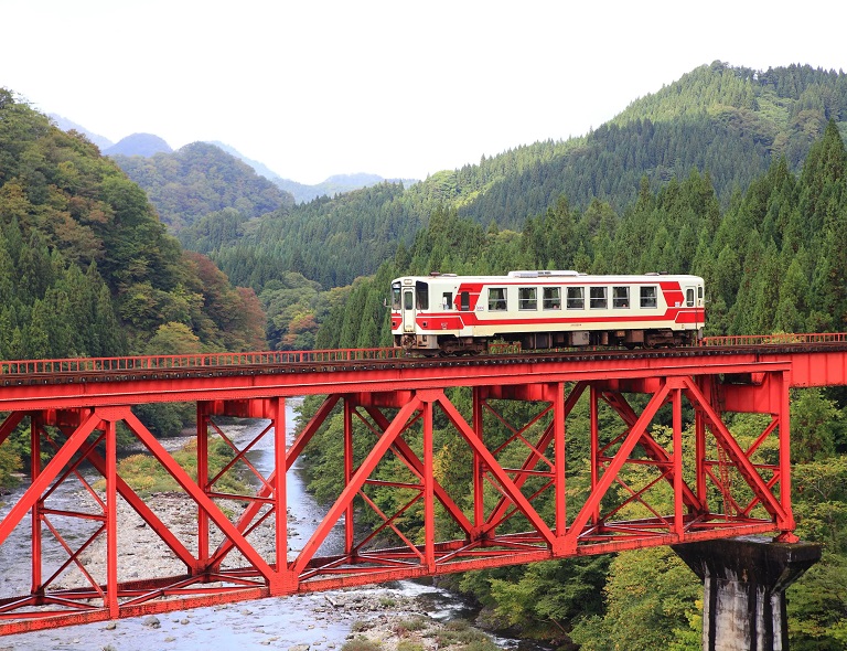 【星動秋田】角館武家．由利高原鐵道．山形山寺．採櫻桃．燒肉吃到飽．雙溫泉 5天
