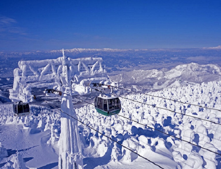 【東北冬之旅】天皇御宿．藏王樹冰纜車．飯豐雪樂園．銀山溫泉街．雪中採草莓 4天