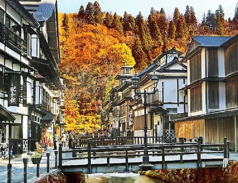 【東北紅葉大賞】楓紅只見線．藏王賞楓纜車．銀山溫泉．會津紅葉鐵道．狐狸村 5天