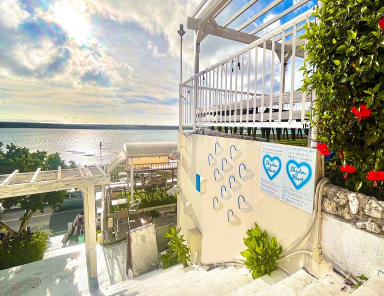 【沖繩特惠選】小希臘瀨長島．海洋博．美麗海水族館．星野BantaCafe．美國村 4天