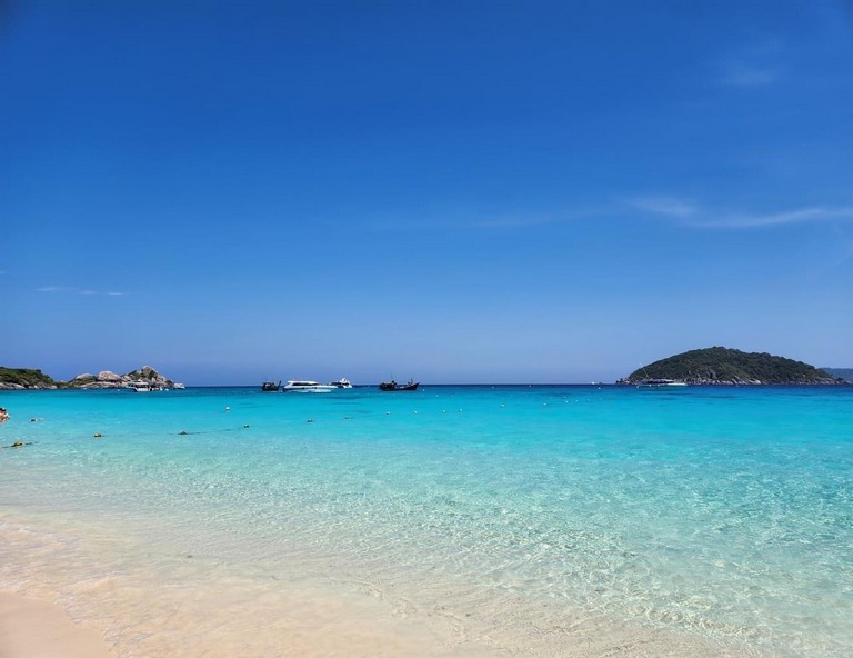 【普吉水泰藍】泰版馬爾地夫-斯米蘭群島、攀牙灣007島、暹羅夢幻劇場、Villa渡假6日(無購物)店、無購物)