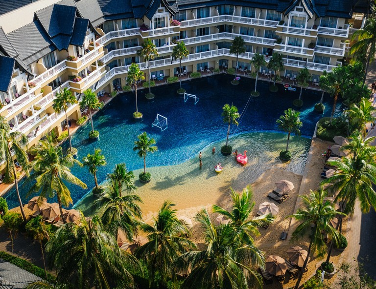 【普吉泰完美】攀牙灣珊瑚島雙出海、五星酒店晚宴含秀 5 日(保證入住4晚國際品牌酒店、無購物)