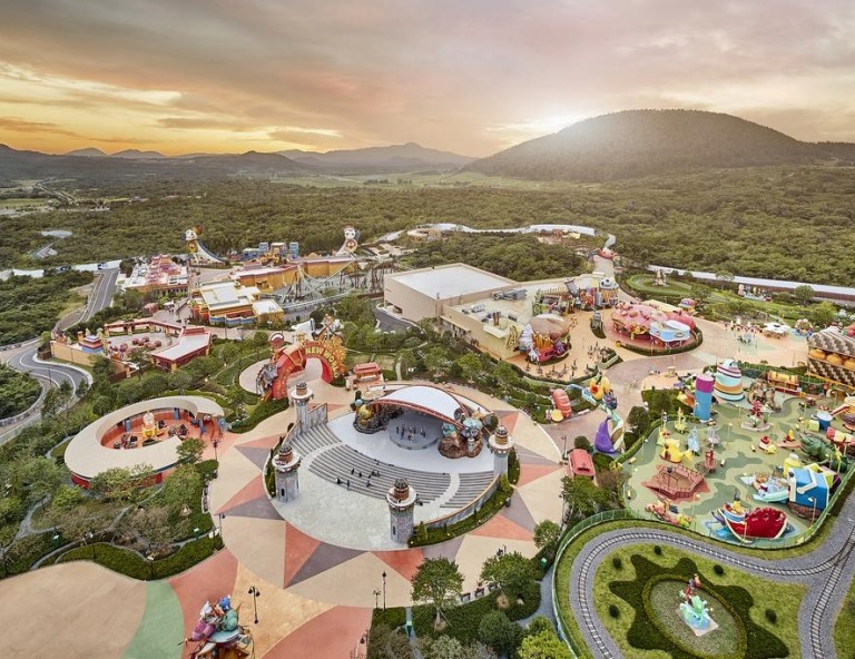 【濟州賀新春】神話世界主題樂園、亂打秀、牛島海洋道立公園、五星藍鼎酒店５日（不進人蔘＋保肝）