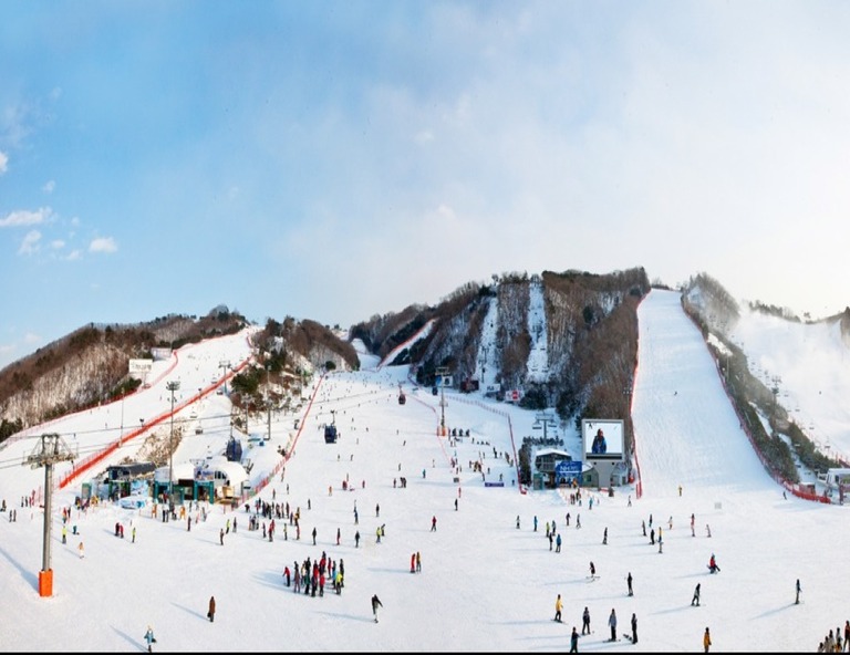 【易起韓雪紛飛戲雪趣】戶外雪場滑雪趣．島潭三峰．城安街商圈．塗鴉秀5天