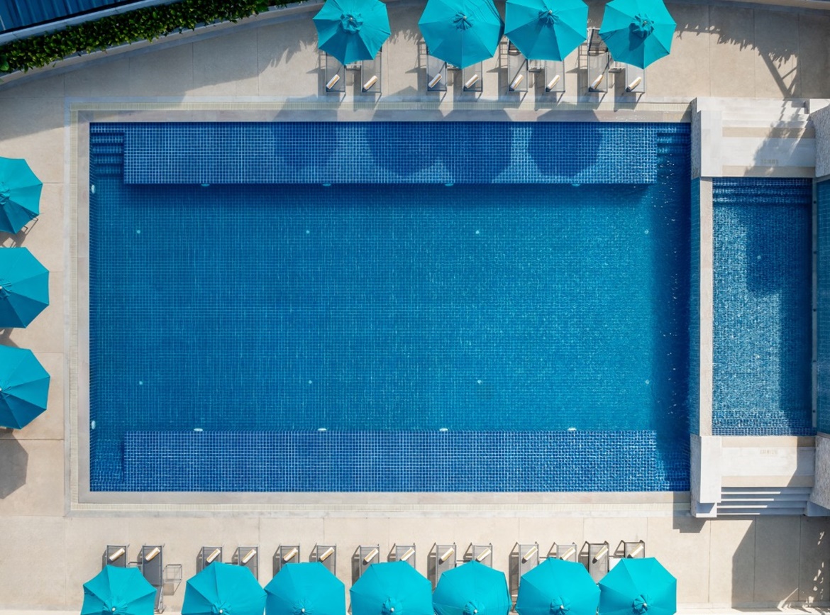 【國際五星普吉自由行4天】芭東M Social 3晚．含機場接送．二人成行・週六出發